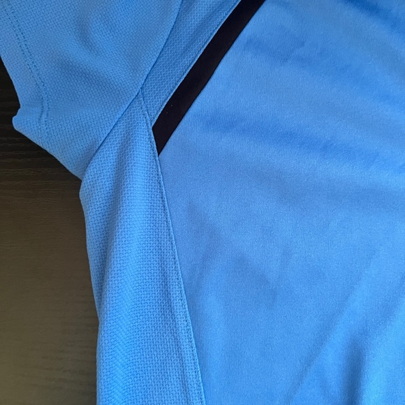 Izod Golf women’s 1/4 zip blue polo - size S - Picture 6 of 10